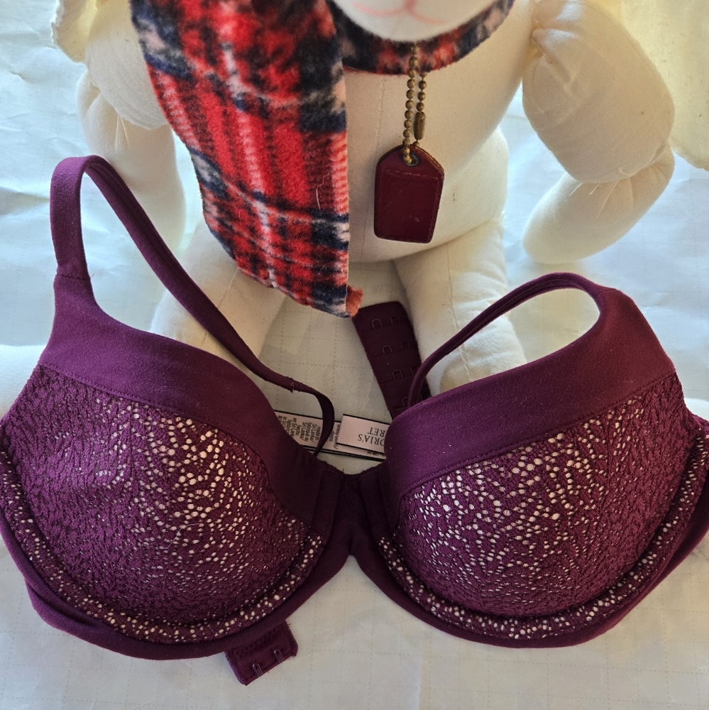 ☕️ VICTORIA'S SECRET LINED DEMI/ DEMI DOUBLE BRA SIZE 36B